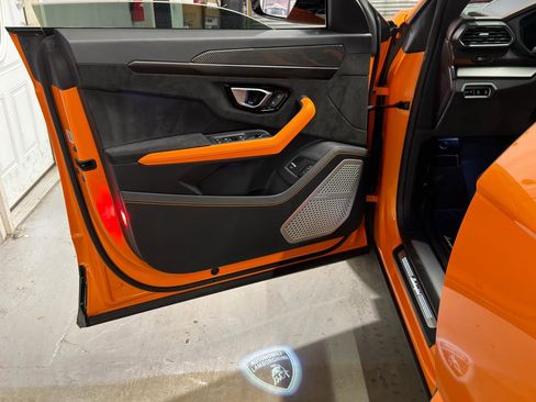 Used 2022 Lamborghini Urus image 15