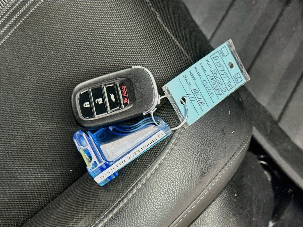 Used 2023 Honda Civic Sport image 35