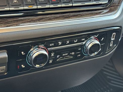 New 2026 GMC Sierra 1500 SLE image 20