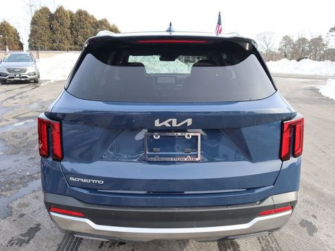 Used 2025 Kia Sorento SX image 6