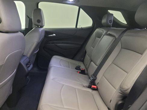 Used 2019 Chevrolet Equinox LT image 18