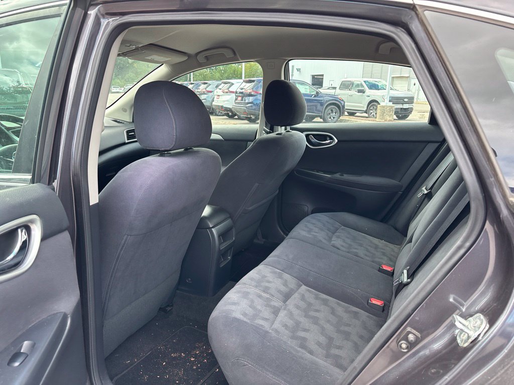 Used 2013 Nissan Sentra SV FWD image 7