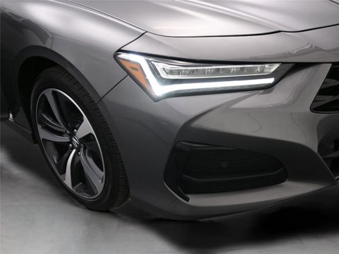 Certified 2025 Acura TLX w/ Technology Package image 16