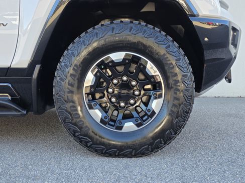 Used 2025 GMC Hummer EV 3X w/ Battery Pack, 24 Module Pack image 49