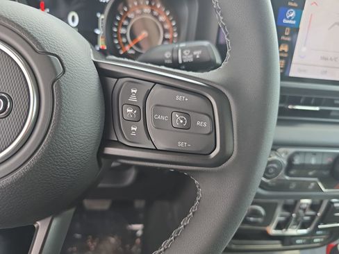 New 2026 Jeep Gladiator Sport AWD/4WD image 18