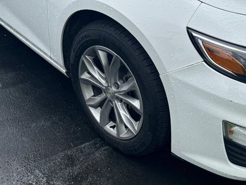 Used 2022 Chevrolet Malibu LT FWD image 4