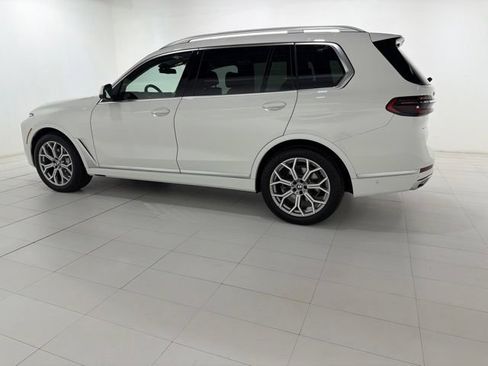 Used 2026 BMW X7 xDrive40i AWD/4WD image 2