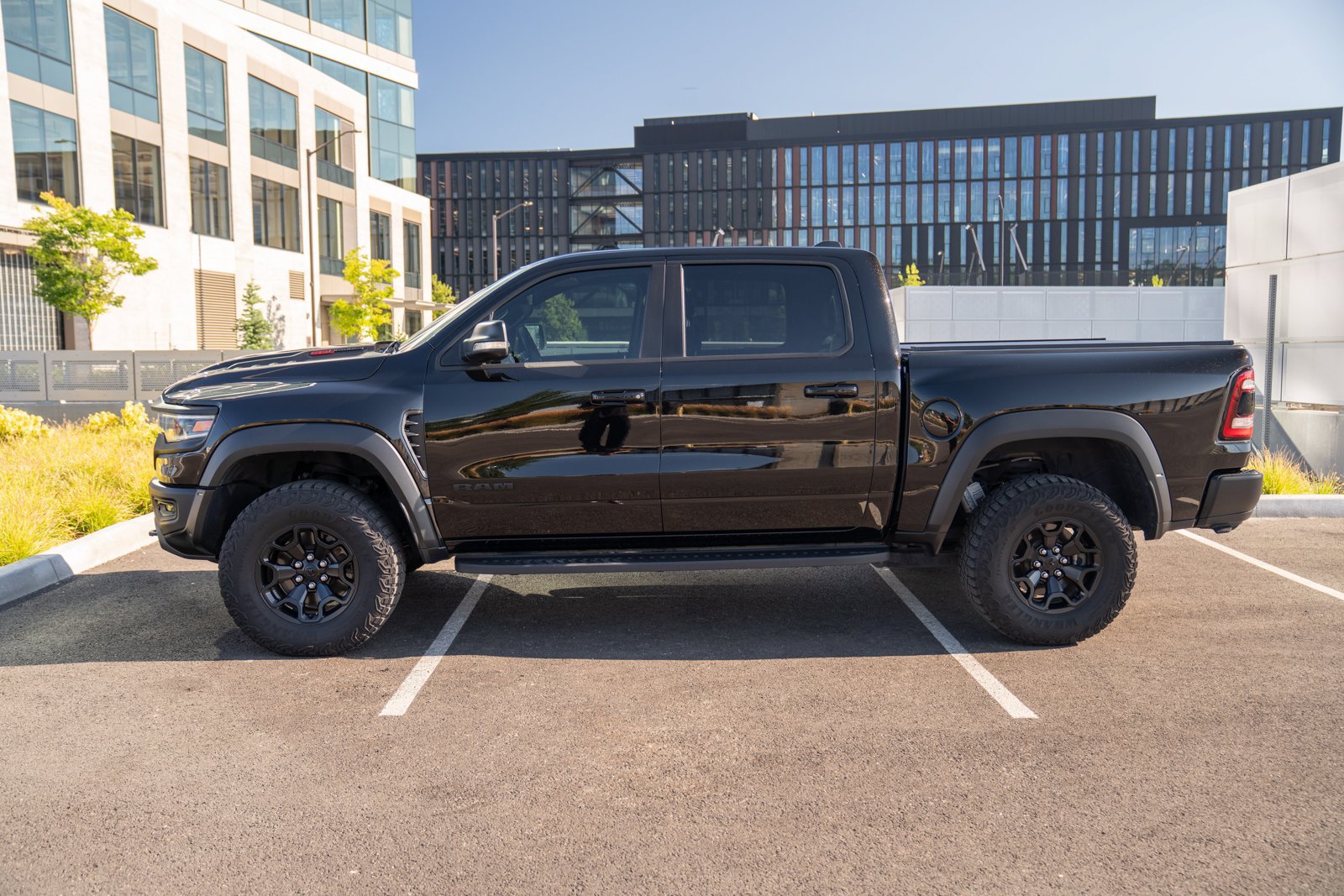 Used 2021 RAM 1500 TRX w/ TRX Level 2 Equipment Group AWD/4WD image 2