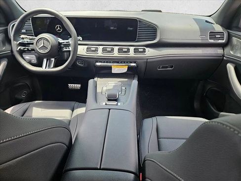 New 2026 Mercedes-Benz GLS 450 4MATIC image 16