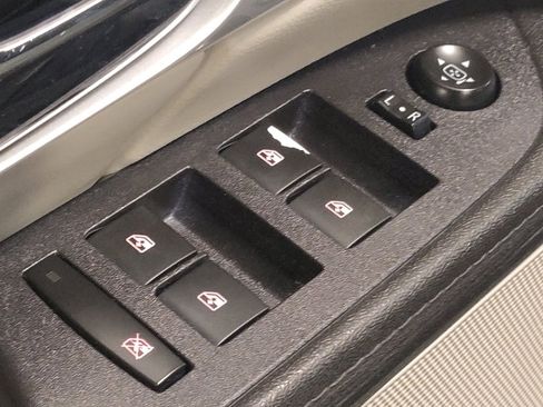 Used 2017 GMC Terrain SLE FWD image 27