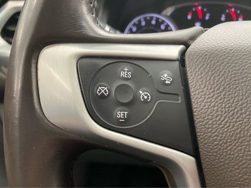 Used 2021 GMC Acadia SLT image 23