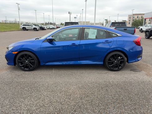 Used 2019 Honda Civic Sport image 2
