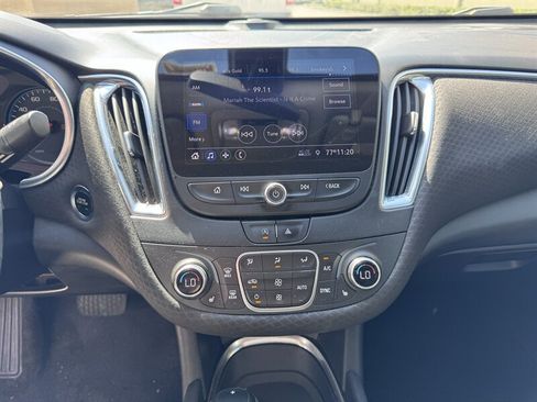 Used 2020 Chevrolet Malibu LT image 7