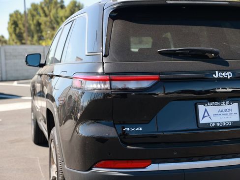 New 2026 Jeep Grand Cherokee Limited image 10