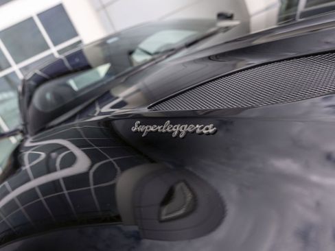 Used 2019 Aston Martin DBS Superleggera RWD image 12