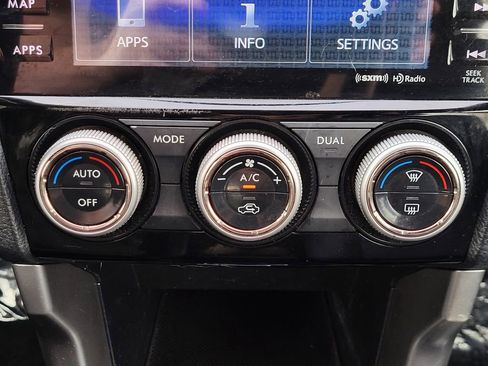 Used 2016 Subaru Forester 2.0XT Touring w/ Eyesight & Navigation System image 10