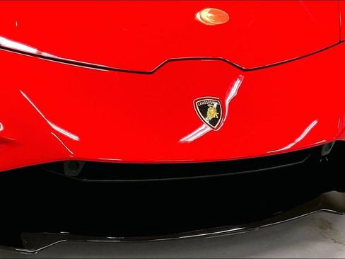 Used 2021 Lamborghini Huracan EVO RWD image 31