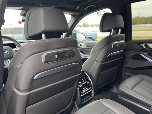 Certified 2024 BMW X7 M60i w/ Executive Package image 17