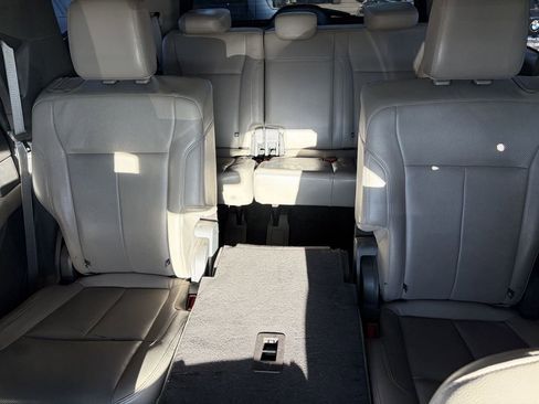 Used 2018 Ford Expedition XLT w/ Equipment Group 202A image 10