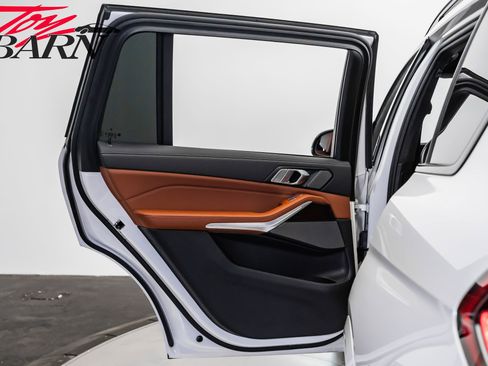 Used 2024 BMW X7 M60i w/ Executive Package image 45