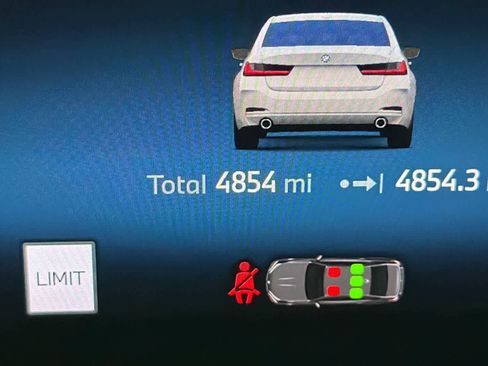 Used 2025 BMW 330i 330i w/ Premium Package image 25