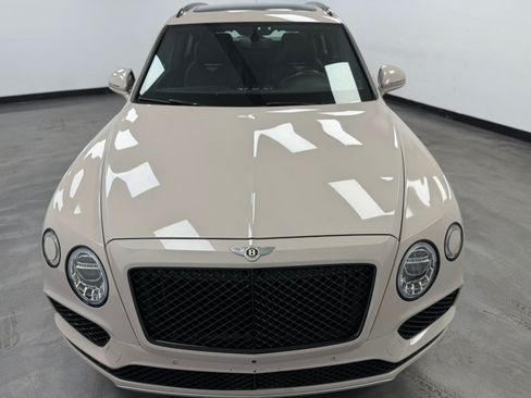 Used 2019 Bentley Bentayga AWD/4WD image 12