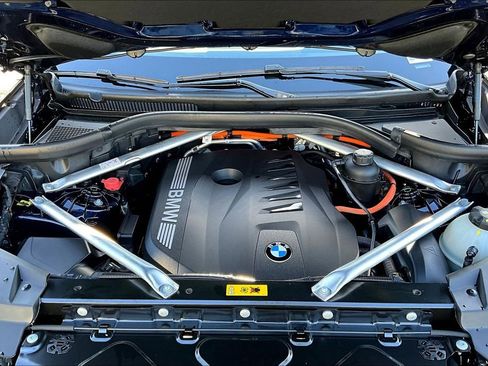 Used 2024 BMW X5 xDrive50e w/ Premium Package image 30