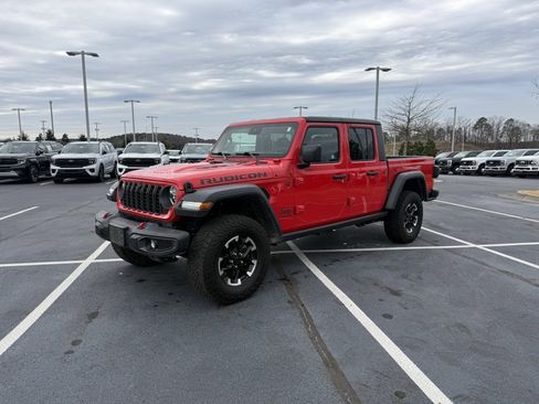 Used 2024 Jeep Gladiator Rubicon w/ Technology Group image 3