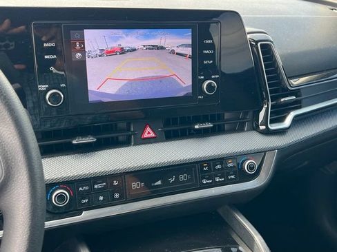 Certified 2023 Kia Sportage LX AWD/4WD image 22