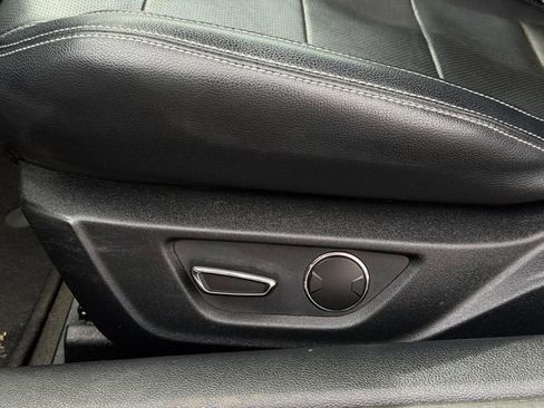 Used 2016 Ford Mustang Convertible RWD image 14