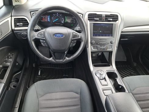 Certified 2020 Ford Fusion SE image 15