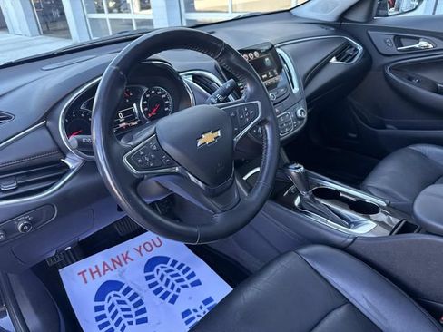 Used 2018 Chevrolet Malibu Premier w/ Premier Sun and Wheel Package FWD image 50