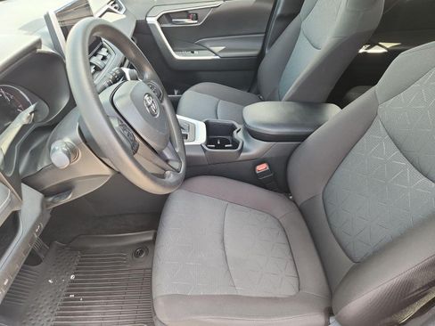 Used 2023 Toyota RAV4 XLE w/ Convenience Package FWD image 32