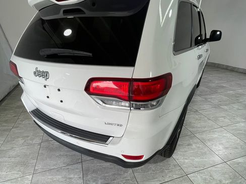 Used 2022 Jeep Grand Cherokee Limited image 7