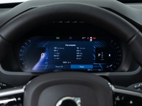 New 2026 Volvo XC90 B6 Plus w/ Protection Package image 18