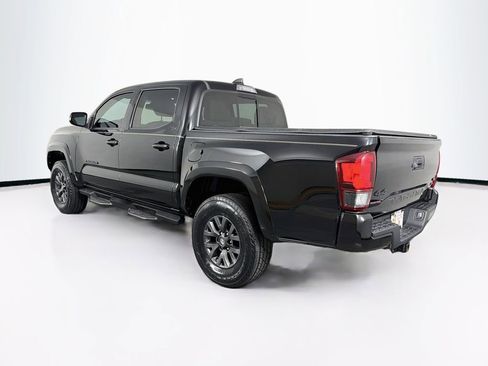 Used 2023 Toyota Tacoma SR5 w/ Technology Package AWD/4WD image 7