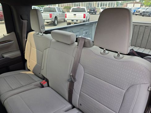 Used 2023 GMC Sierra 1500 SLE image 17