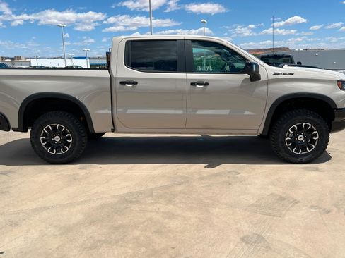 New 2026 Chevrolet Silverado 1500 ZR2 w/ LPO, Dark Essentials Package AWD/4WD image 7