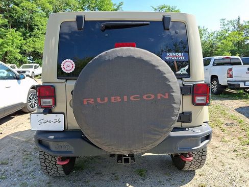Used 2017 Jeep Wrangler Unlimited Rubicon AWD/4WD image 5