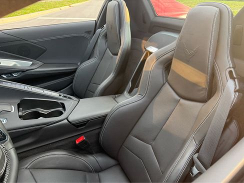 Used 2025 Chevrolet Corvette Stingray Convertible w/ 1LT RWD image 14