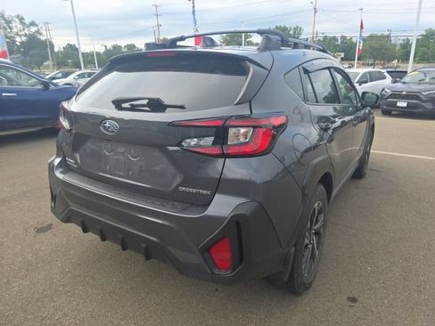 Used 2024 Subaru Crosstrek 2.0i Premium AWD/4WD image 6