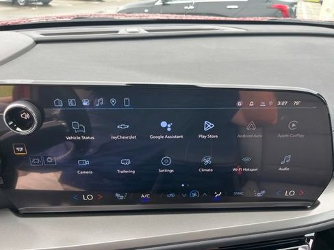 New 2026 Chevrolet Traverse LT w/ LPO, Floor Liner Package FWD image 25