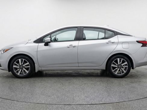 Used 2025 Nissan Versa SV FWD image 5