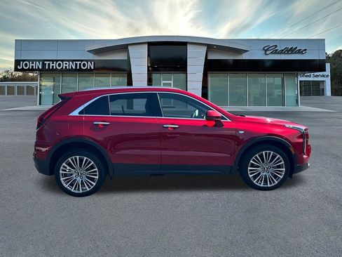 Used 2025 Cadillac XT4 Premium Luxury w/ Technology Package AWD/4WD image 4