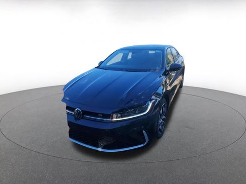 Used 2025 Volkswagen Jetta SE image 7