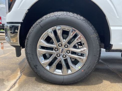 New 2025 Ford F150 Lariat w/ Equipment Group 501A Mid image 10