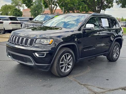 Used 2021 Jeep Grand Cherokee Limited AWD/4WD image 2