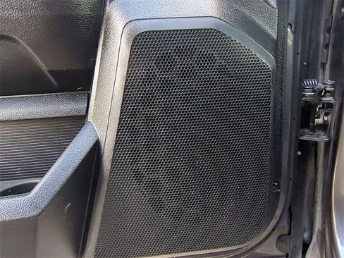 Used 2017 RAM 1500 Laramie w/ Convenience Group image 16