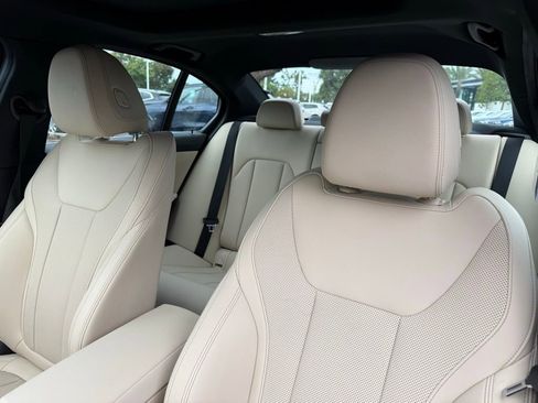 Used 2025 BMW 330i Sedan w/ Convenience Package image 20