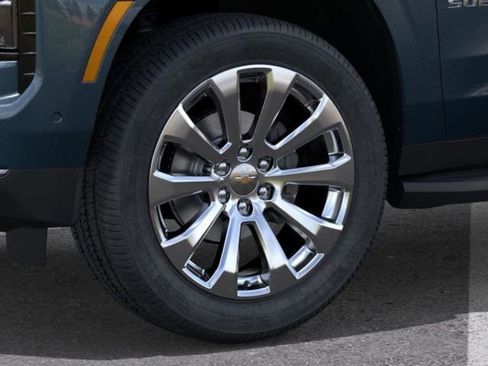 New 2026 Chevrolet Suburban Premier AWD/4WD image 9